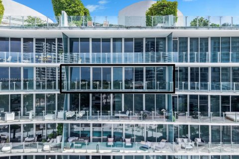 Condo in Miami Beach, Florida, 3 bedrooms  № 1845477 - photo 29