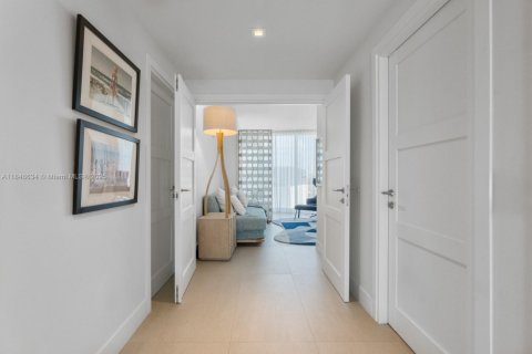 Condo in Miami Beach, Florida, 3 bedrooms  № 1845477 - photo 20