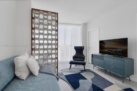 Condo in Miami Beach, Florida, 3 bedrooms  № 1845477 - photo 21
