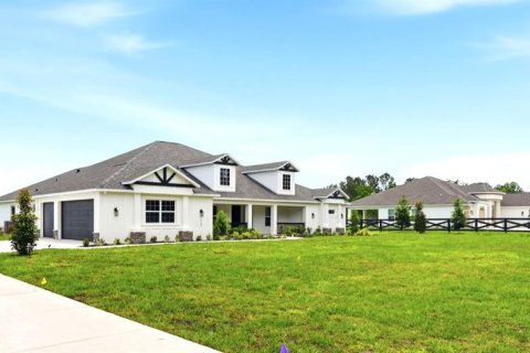 House in Brooksville, Florida 4 bedrooms, 327.11 sq.m. № 2119924 - photo 29