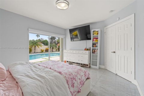 Casa en alquiler en Miami, Florida, 3 dormitorios, 144.09 m2 № 1923859 - foto 27