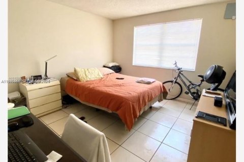 Condo in Doral, Florida, 2 bedrooms  № 2051585 - photo 7