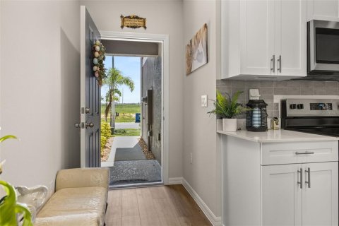 Townhouse in Haines City, Florida 3 bedrooms, 139.26 sq.m. № 1842126 - photo 3