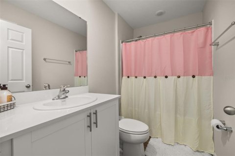 Townhouse in Haines City, Florida 3 bedrooms, 139.26 sq.m. № 1842126 - photo 29