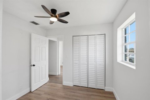 Casa en venta en South Bay, Florida, 4 dormitorios, 122.63 m2 № 2185749 - foto 20