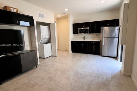 Commercial property in Homestead, Florida 1 bedroom, 308.44 sq.m. № 2047024 - photo 5