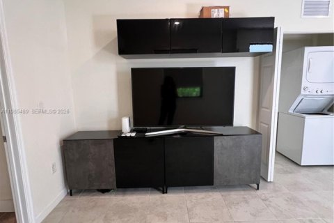 Commercial property in Homestead, Florida 1 bedroom, 308.44 sq.m. № 2047024 - photo 6