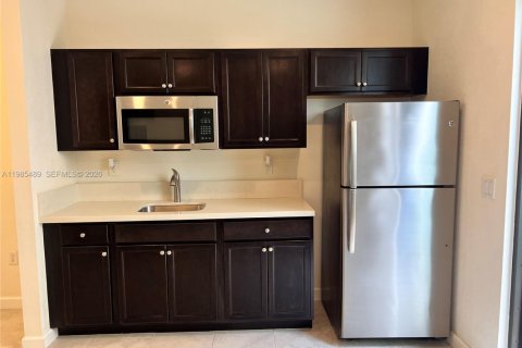 Commercial property in Homestead, Florida 1 bedroom, 308.44 sq.m. № 2047024 - photo 4