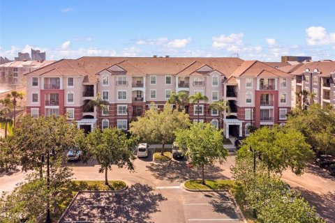 Condo in Orlando, Florida, 2 bedrooms  № 1634090 - photo 2