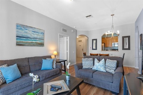 Condo in Orlando, Florida, 2 bedrooms  № 1634090 - photo 11
