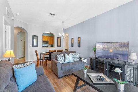 Condo in Orlando, Florida, 2 bedrooms  № 1634090 - photo 10