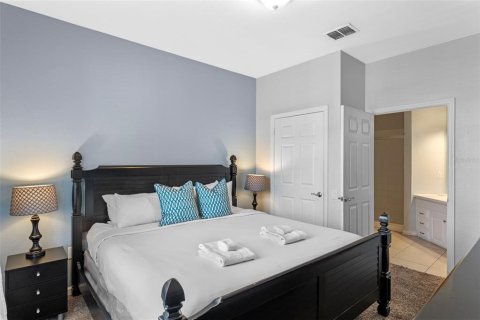 Condo in Orlando, Florida, 2 bedrooms  № 1634090 - photo 13