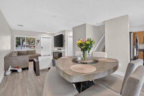 Touwnhouse à vendre à Davie, Floride: 2 chambres, 114.73 m2 № 2320582 - photo 3