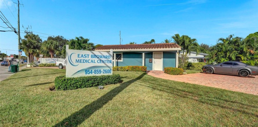 Commercial property in Wilton Manors, Florida № 1869948
