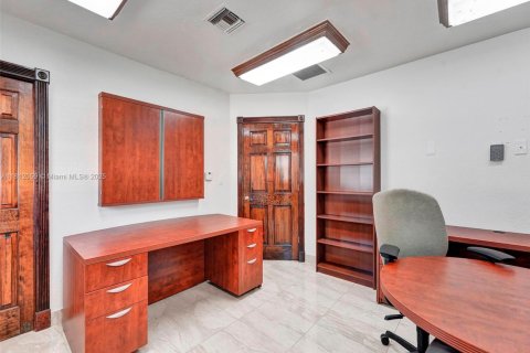 Commercial property in Wilton Manors, Florida № 1869948 - photo 7