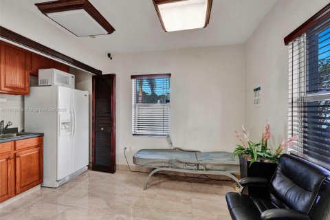 Commercial property in Wilton Manors, Florida № 1869948 - photo 20
