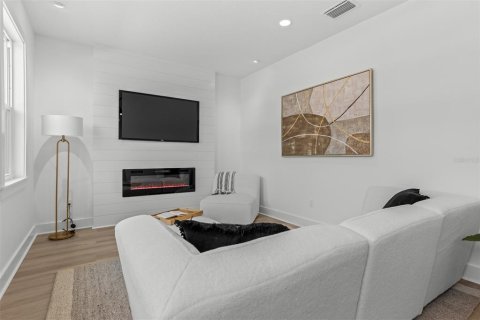 Casa en venta en Tampa, Florida, 3 dormitorios, 172.43 m2 № 1684654 - foto 5