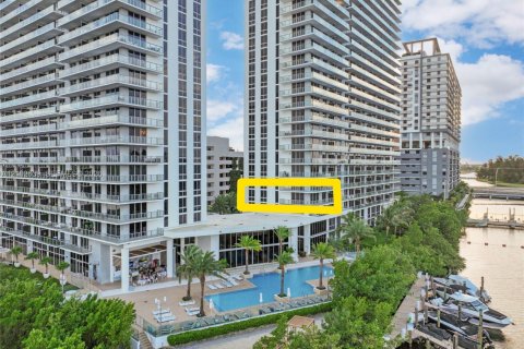 Copropriété à vendre à North Miami Beach, Floride: 3 chambres, 144.65 m2 № 2411964 - photo 2