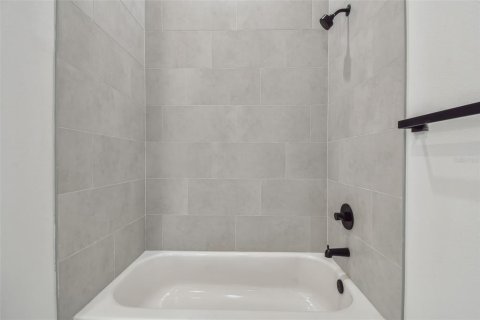 Adosado en alquiler en Saint Petersburg, Florida, 3 dormitorios, 231.42 m2 № 2234669 - foto 21