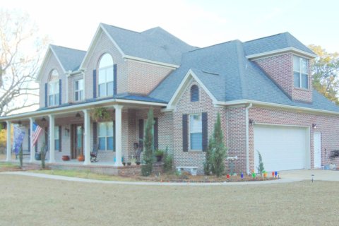 Casa en venta en De Funiak Springs, Florida, 5 dormitorios, 301.28 m2 № 589854 - foto 1