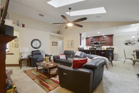 House in Longwood, Florida 4 bedrooms, 235.97 sq.m. № 1746756 - photo 16