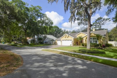 House in Longwood, Florida 4 bedrooms, 235.97 sq.m. № 1746756 - photo 2