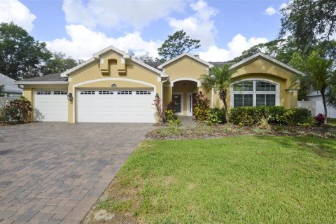 House in Longwood, Florida 4 bedrooms, 235.97 sq.m. № 1746756 - photo 1