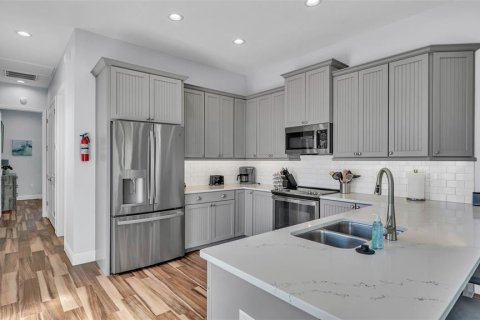 Casa en venta en Polk City, Florida, 1 dormitorio, 69.77 m2 № 1754460 - foto 17