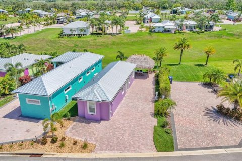 Casa en venta en Polk City, Florida, 1 dormitorio, 69.77 m2 № 1754460 - foto 4