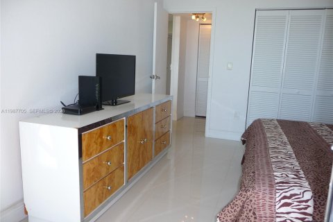 Copropriété à louer à Aventura, Floride: 2 chambres, 101.45 m2 № 2048953 - photo 16