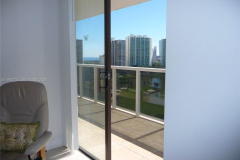 Copropriété à louer à Aventura, Floride: 2 chambres, 101.45 m2 № 2048953 - photo 27