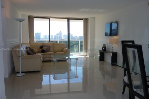 Copropriété à louer à Aventura, Floride: 2 chambres, 101.45 m2 № 2048953 - photo 8