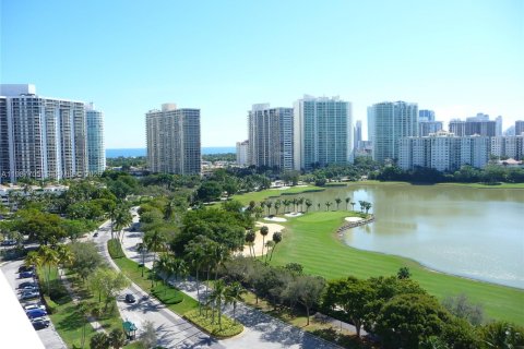 Copropriété à louer à Aventura, Floride: 2 chambres, 101.45 m2 № 2048953 - photo 3