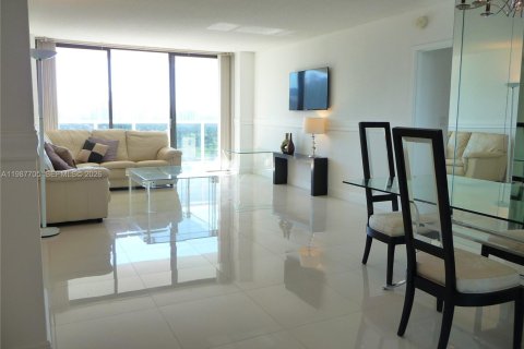 Copropriété à louer à Aventura, Floride: 2 chambres, 101.45 m2 № 2048953 - photo 21