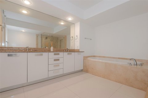 Copropriété à vendre à Hallandale Beach, Floride: 3 chambres, 171.03 m2 № 1849102 - photo 9
