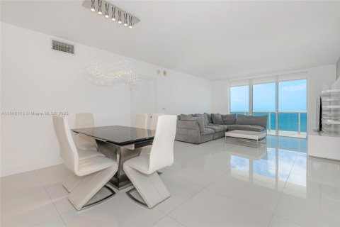 Copropriété à vendre à Hallandale Beach, Floride: 3 chambres, 171.03 m2 № 1849102 - photo 22