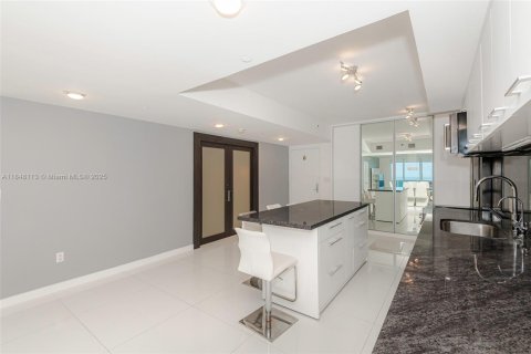 Copropriété à vendre à Hallandale Beach, Floride: 3 chambres, 171.03 m2 № 1849102 - photo 26
