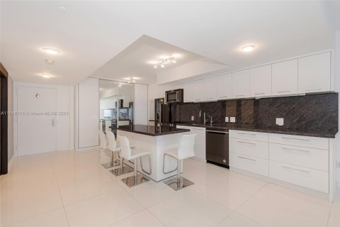 Copropriété à vendre à Hallandale Beach, Floride: 3 chambres, 171.03 m2 № 1849102 - photo 28
