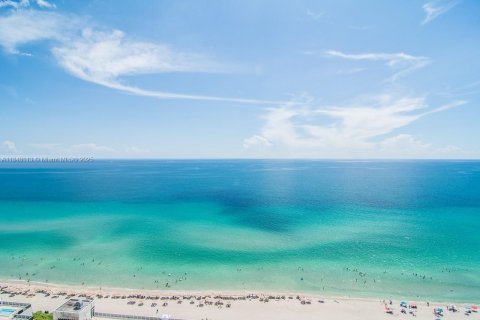 Copropriété à vendre à Hallandale Beach, Floride: 3 chambres, 171.03 m2 № 1849102 - photo 19