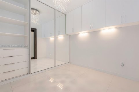 Copropriété à vendre à Hallandale Beach, Floride: 3 chambres, 171.03 m2 № 1849102 - photo 30