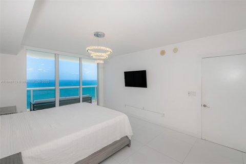 Copropriété à vendre à Hallandale Beach, Floride: 3 chambres, 171.03 m2 № 1849102 - photo 6