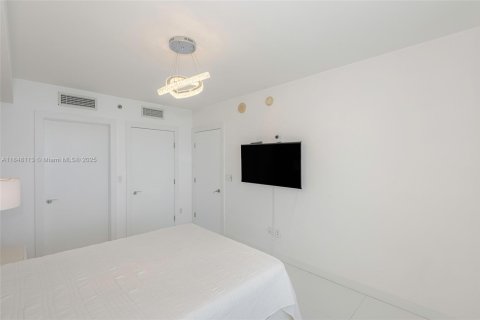 Copropriété à vendre à Hallandale Beach, Floride: 3 chambres, 171.03 m2 № 1849102 - photo 13