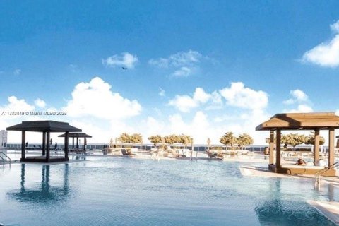 Condo in Hallandale Beach, Florida, 1 bedroom  № 1868751 - photo 17