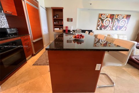 Condo in Hallandale Beach, Florida, 1 bedroom  № 1868751 - photo 10