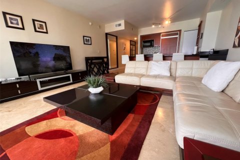 Condo in Hallandale Beach, Florida, 1 bedroom  № 1868751 - photo 5