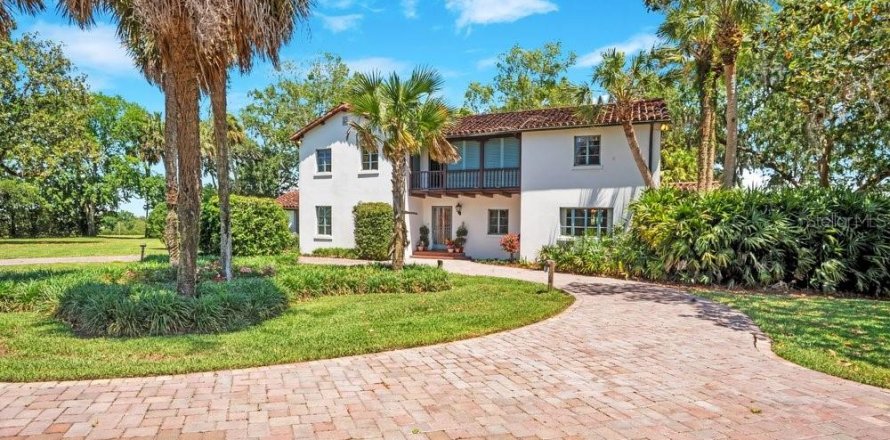 Villa ou maison à Weirsdale, Floride 5 chambres, 480.3 m2 № 2107747