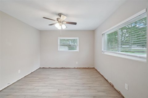 House in Clearwater, Florida 3 bedrooms, 252.04 sq.m. № 1829656 - photo 29