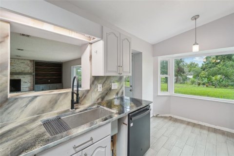 House in Clearwater, Florida 3 bedrooms, 252.04 sq.m. № 1829656 - photo 17
