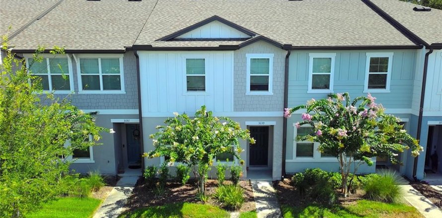 Adosado en Orlando, Florida 3 dormitorios, 145.86 m2 № 2221768