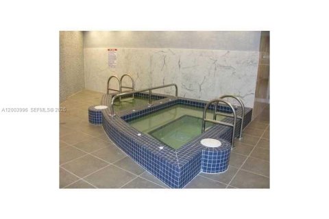 Copropriété à louer à Miami, Floride: 58.71 m2 № 2153832 - photo 23